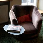 Spacious, Very Cosy, Stylish And Perfectly Located Lejlighed *
