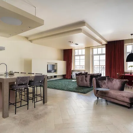 Spacious, Very Cosy, Stylish And Perfectly Located Apartamento