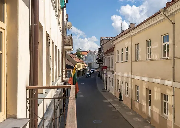 Spacious, Very Cosy, Stylish And Perfectly Located *