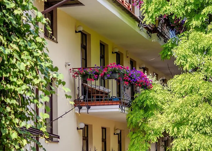 Spacious, Very Cosy, Stylish And Perfectly Located *